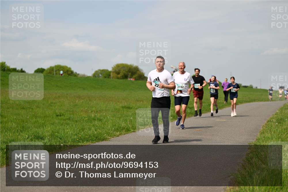 10.05.2026 - 8. Wedeler Halbmarathon Dr. Thomas Lammeyer http://msf.ph/oto/9694153 10.05.2026 11:19:00 Laufen 2229, 2192 meine-sportfotos.de