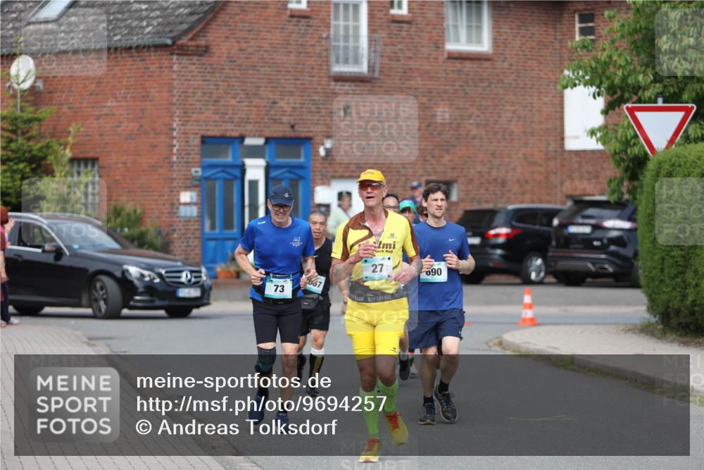 10.05.2026 - 8. Wedeler Halbmarathon Andreas Tolksdorf http://msf.ph/oto/9694257 10.05.2026 10:21:47 Laufen 667, 73, 27, 690 meine-sportfotos.de
