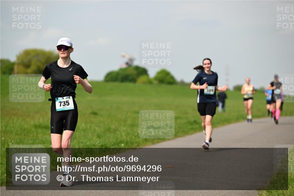 10.05.2026 - 8. Wedeler Halbmarathon Dr. Thomas Lammeyer http://msf.ph/oto/9694296 10.05.2026 11:19:18 Laufen 735, 169 meine-sportfotos.de