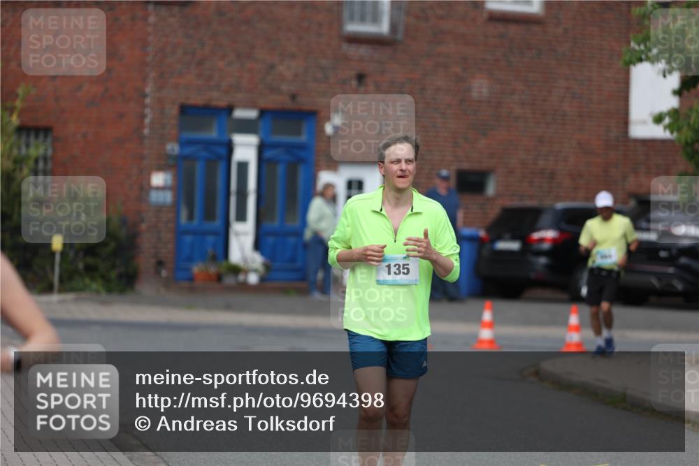 10.05.2026 - 8. Wedeler Halbmarathon Andreas Tolksdorf http://msf.ph/oto/9694398 10.05.2026 10:22:37 Laufen 135 meine-sportfotos.de