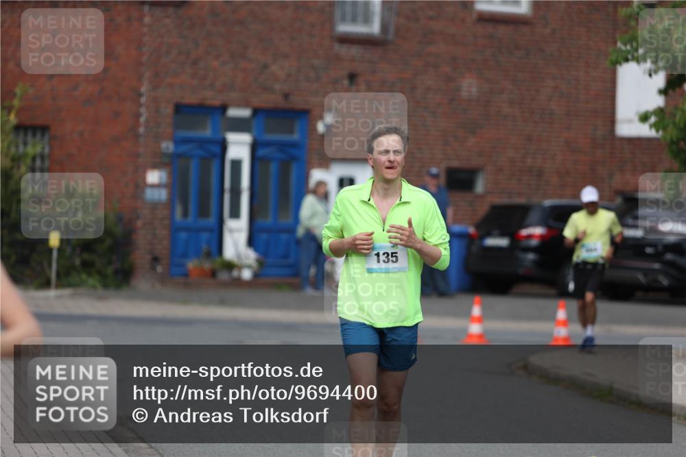 10.05.2026 - 8. Wedeler Halbmarathon Andreas Tolksdorf http://msf.ph/oto/9694400 10.05.2026 10:22:38 Laufen 135 meine-sportfotos.de