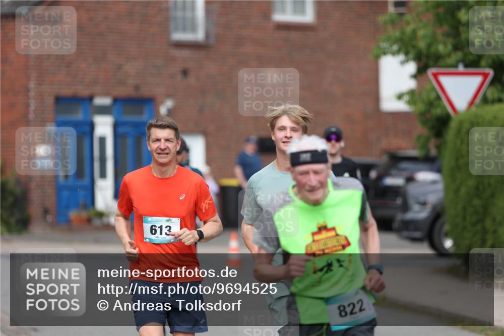 10.05.2026 - 8. Wedeler Halbmarathon Andreas Tolksdorf http://msf.ph/oto/9694525 10.05.2026 10:22:54 Laufen 613, 822 meine-sportfotos.de