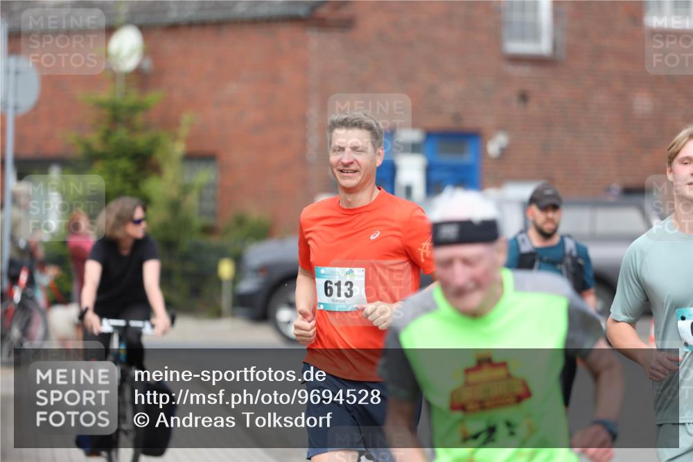 10.05.2026 - 8. Wedeler Halbmarathon Andreas Tolksdorf http://msf.ph/oto/9694528 10.05.2026 10:22:55 Laufen 1020, 613 meine-sportfotos.de