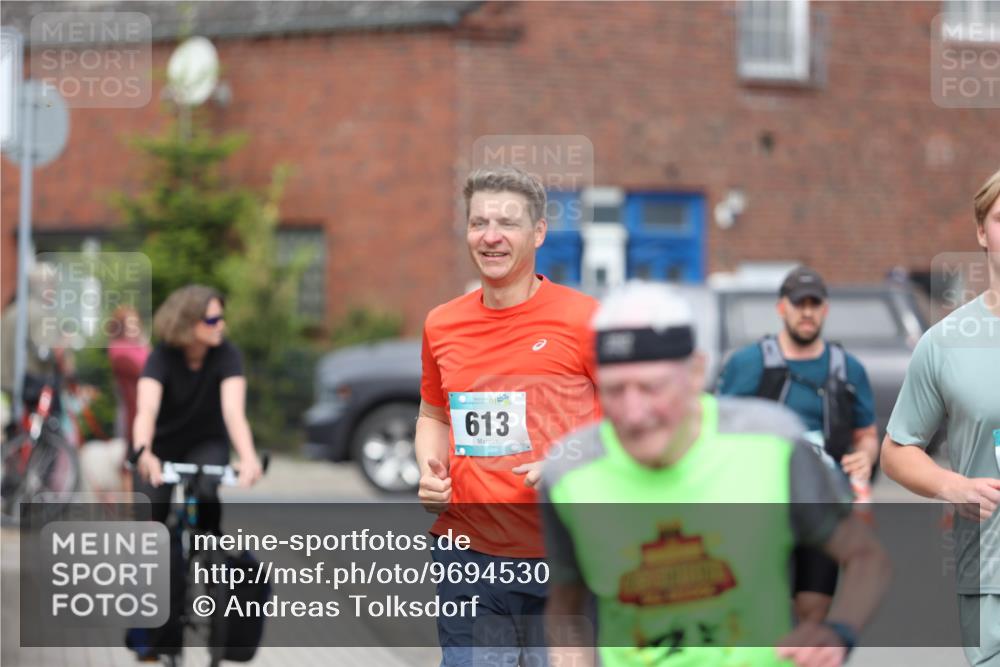 10.05.2026 - 8. Wedeler Halbmarathon Andreas Tolksdorf http://msf.ph/oto/9694530 10.05.2026 10:22:55 Laufen 613 meine-sportfotos.de
