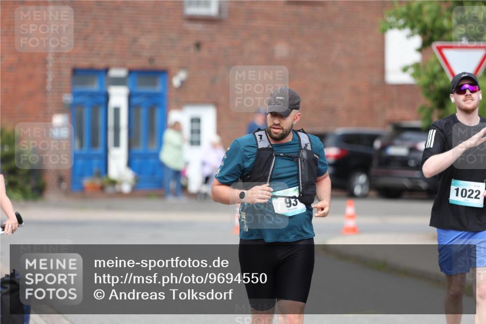 10.05.2026 - 8. Wedeler Halbmarathon Andreas Tolksdorf http://msf.ph/oto/9694550 10.05.2026 10:22:57 Laufen 93, 44, 1022 meine-sportfotos.de