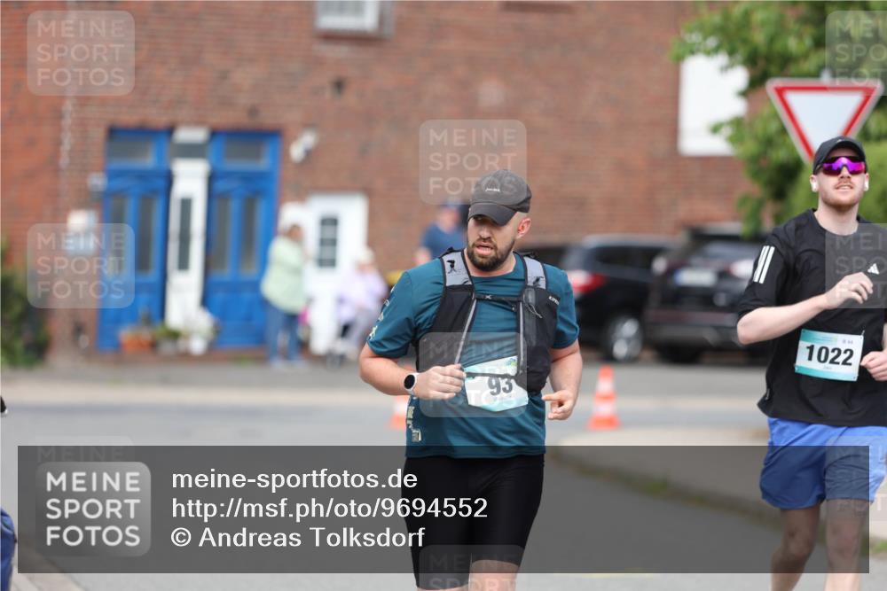 10.05.2026 - 8. Wedeler Halbmarathon Andreas Tolksdorf http://msf.ph/oto/9694552 10.05.2026 10:22:57 Laufen 93, 844, 1022 meine-sportfotos.de