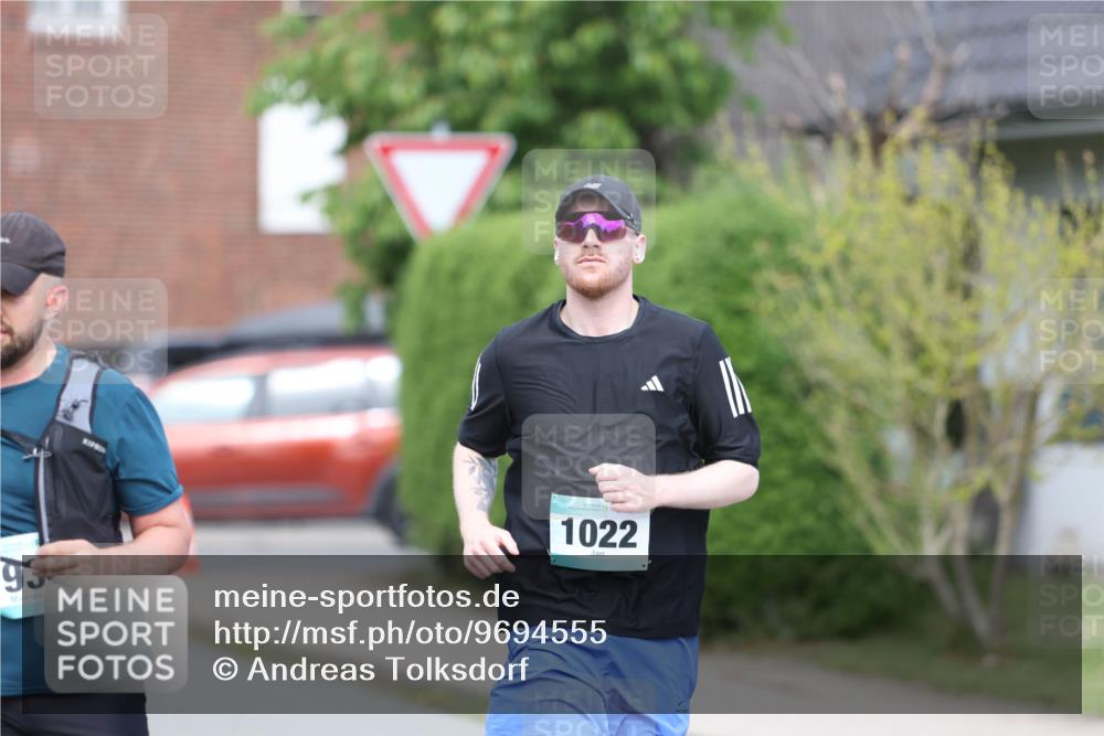 10.05.2026 - 8. Wedeler Halbmarathon Andreas Tolksdorf http://msf.ph/oto/9694555 10.05.2026 10:22:58 Laufen 95, 1022 meine-sportfotos.de