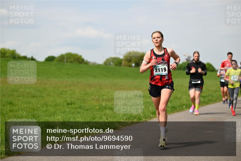 10.05.2026 - 8. Wedeler Halbmarathon Dr. Thomas Lammeyer http://msf.ph/oto/9694590 10.05.2026 11:19:39 Laufen 2119, 437 meine-sportfotos.de