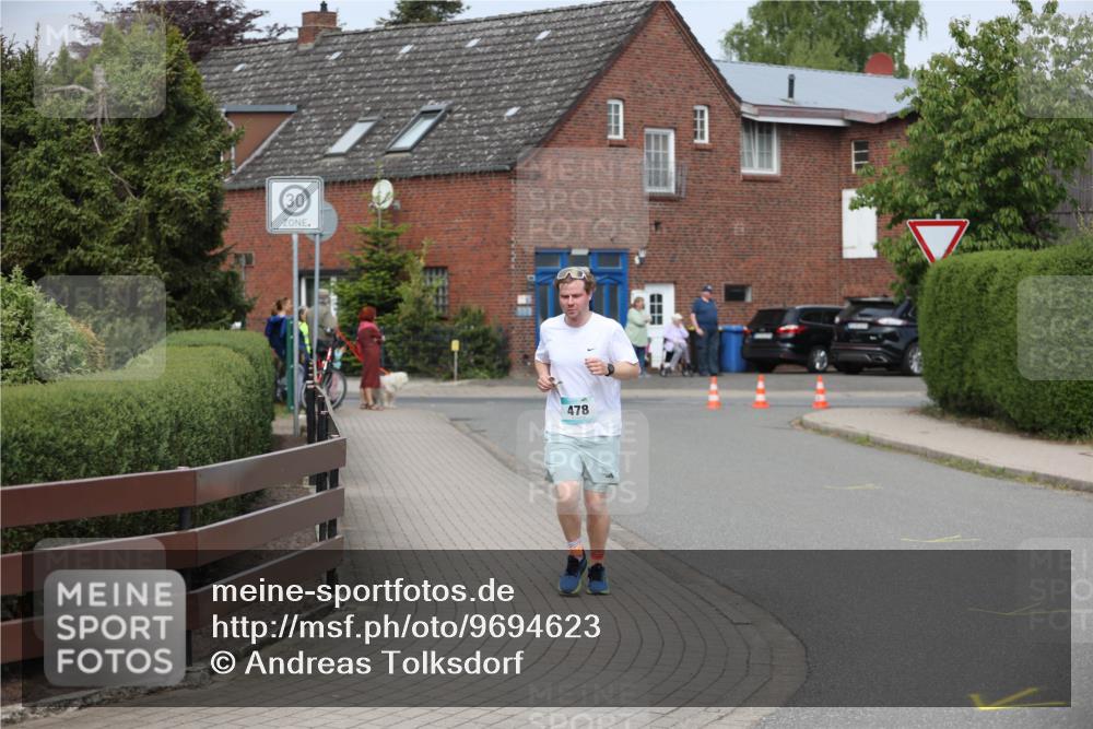 10.05.2026 - 8. Wedeler Halbmarathon Andreas Tolksdorf http://msf.ph/oto/9694623 10.05.2026 10:23:32 Laufen 30, 478 meine-sportfotos.de