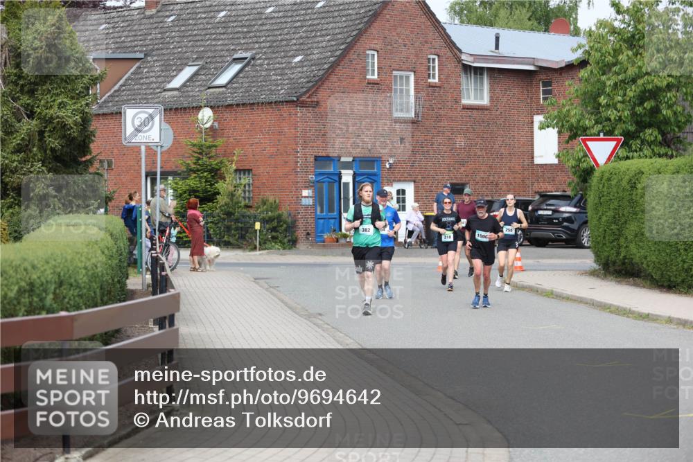10.05.2026 - 8. Wedeler Halbmarathon Andreas Tolksdorf http://msf.ph/oto/9694642 10.05.2026 10:23:39 Laufen 382, 318, 1000, 255 meine-sportfotos.de