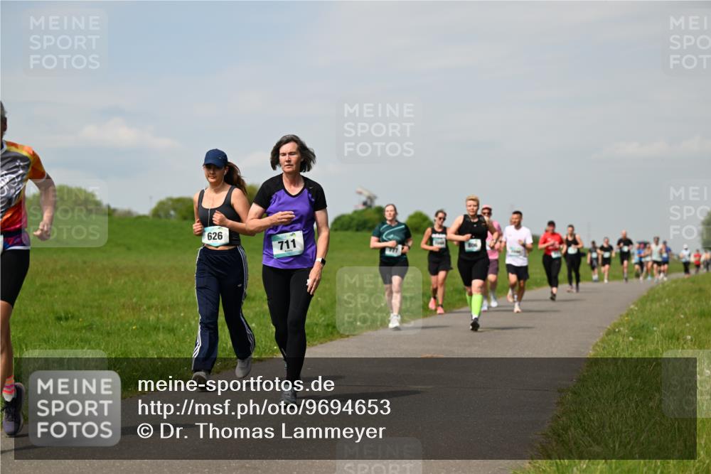 10.05.2026 - 8. Wedeler Halbmarathon Dr. Thomas Lammeyer http://msf.ph/oto/9694653 10.05.2026 11:19:46 Laufen 626, 711 meine-sportfotos.de