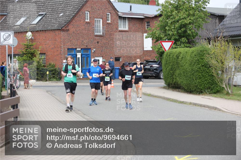 10.05.2026 - 8. Wedeler Halbmarathon Andreas Tolksdorf http://msf.ph/oto/9694661 10.05.2026 10:23:40 Laufen 382, 60, 318, 1000, 255 meine-sportfotos.de