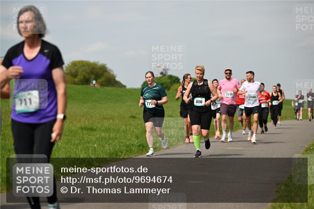 10.05.2026 - 8. Wedeler Halbmarathon Dr. Thomas Lammeyer http://msf.ph/oto/9694674 10.05.2026 11:19:47 Laufen 711, 806, 2135, 2090 meine-sportfotos.de