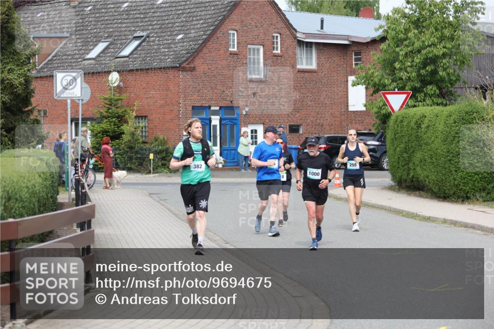 10.05.2026 - 8. Wedeler Halbmarathon Andreas Tolksdorf http://msf.ph/oto/9694675 10.05.2026 10:23:42 Laufen 382, 18, 1000, 255 meine-sportfotos.de