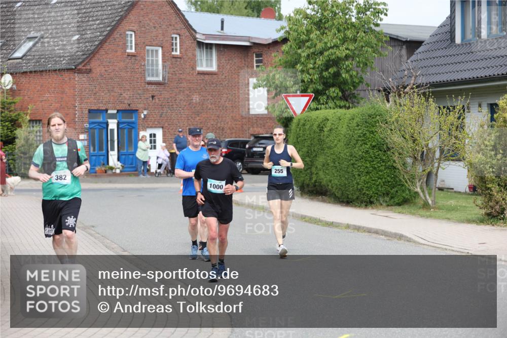 10.05.2026 - 8. Wedeler Halbmarathon Andreas Tolksdorf http://msf.ph/oto/9694683 10.05.2026 10:23:43 Laufen 382, 1000, 255 meine-sportfotos.de