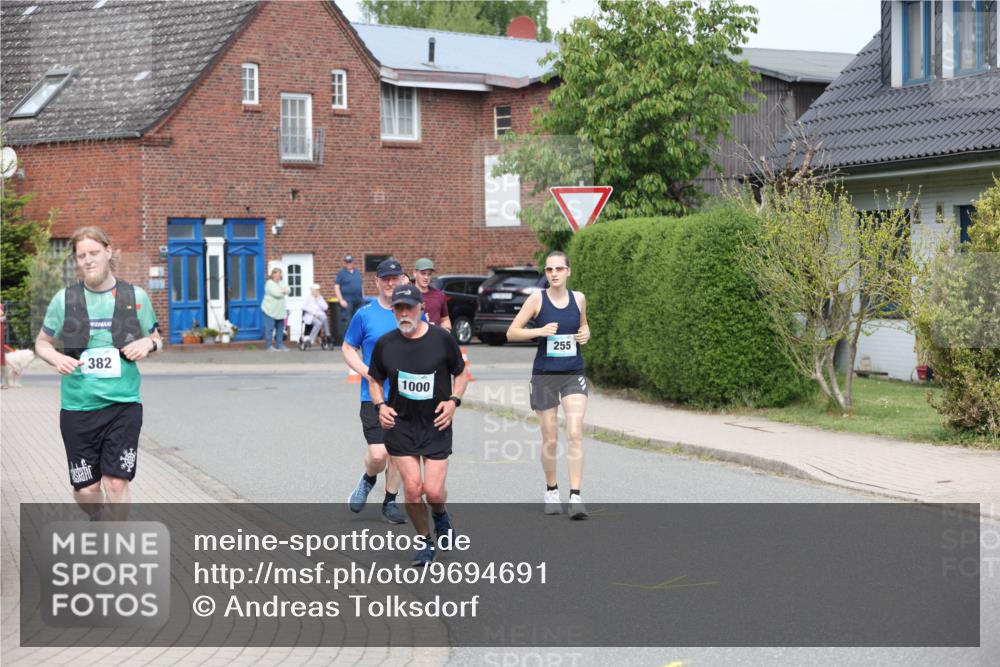 10.05.2026 - 8. Wedeler Halbmarathon Andreas Tolksdorf http://msf.ph/oto/9694691 10.05.2026 10:23:43 Laufen 1, 382, 1000, 255 meine-sportfotos.de