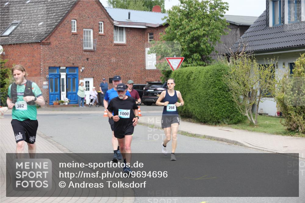 10.05.2026 - 8. Wedeler Halbmarathon Andreas Tolksdorf http://msf.ph/oto/9694696 10.05.2026 10:23:43 Laufen 382, 1000, 255 meine-sportfotos.de