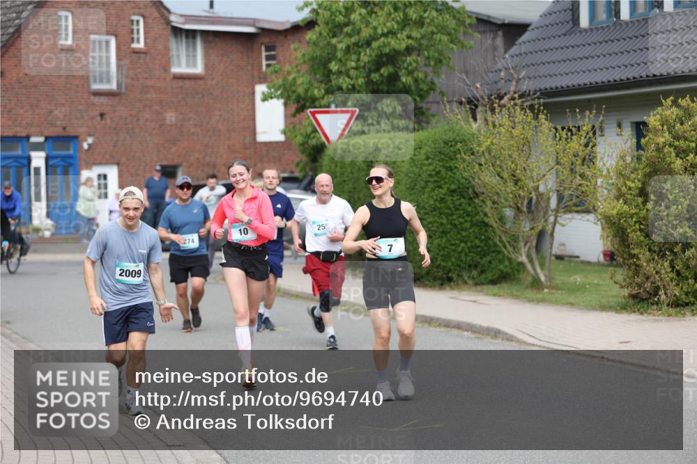 10.05.2026 - 8. Wedeler Halbmarathon Andreas Tolksdorf http://msf.ph/oto/9694740 10.05.2026 10:23:58 Laufen 2009, 274, 10, 25, 7 meine-sportfotos.de