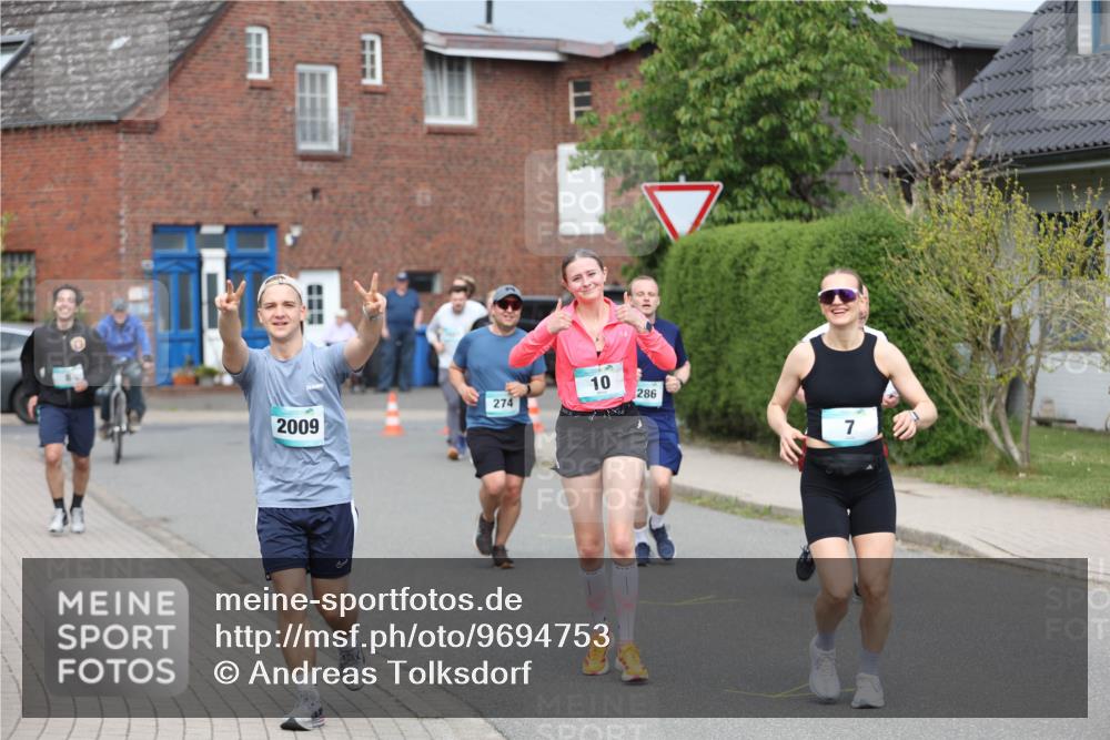 10.05.2026 - 8. Wedeler Halbmarathon Andreas Tolksdorf http://msf.ph/oto/9694753 10.05.2026 10:23:59 Laufen 10, 286, 274, 2009 meine-sportfotos.de