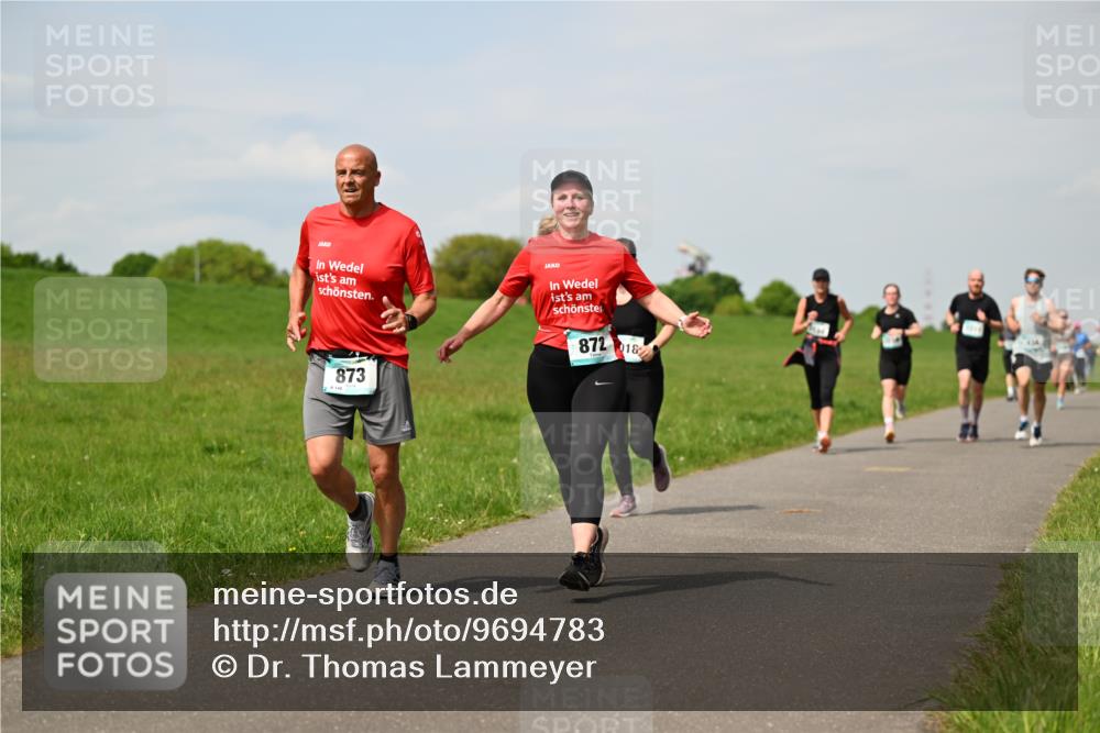 10.05.2026 - 8. Wedeler Halbmarathon Dr. Thomas Lammeyer http://msf.ph/oto/9694783 10.05.2026 11:19:55 Laufen 872, 018, 873, 148 meine-sportfotos.de