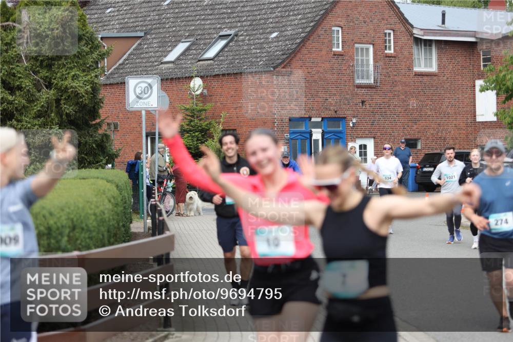10.05.2026 - 8. Wedeler Halbmarathon Andreas Tolksdorf http://msf.ph/oto/9694795 10.05.2026 10:24:02 Laufen 30, 09, 10, 634, 1021, 274 meine-sportfotos.de