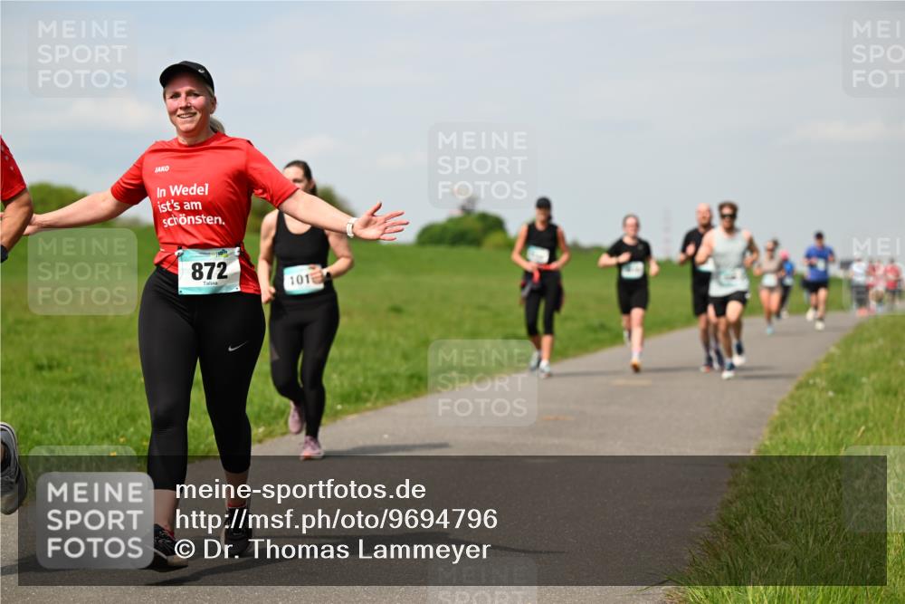 10.05.2026 - 8. Wedeler Halbmarathon Dr. Thomas Lammeyer http://msf.ph/oto/9694796 10.05.2026 11:19:56 Laufen 872, 101 meine-sportfotos.de