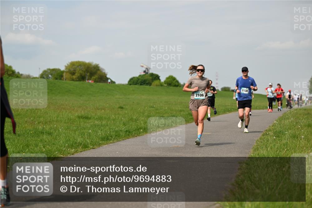 10.05.2026 - 8. Wedeler Halbmarathon Dr. Thomas Lammeyer http://msf.ph/oto/9694883 10.05.2026 11:20:03 Laufen 2106, 244, 2138 meine-sportfotos.de