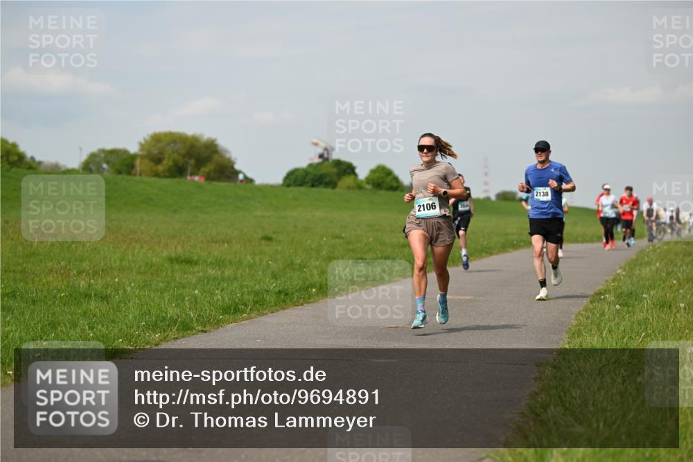 10.05.2026 - 8. Wedeler Halbmarathon Dr. Thomas Lammeyer http://msf.ph/oto/9694891 10.05.2026 11:20:03 Laufen 2106, 2138 meine-sportfotos.de