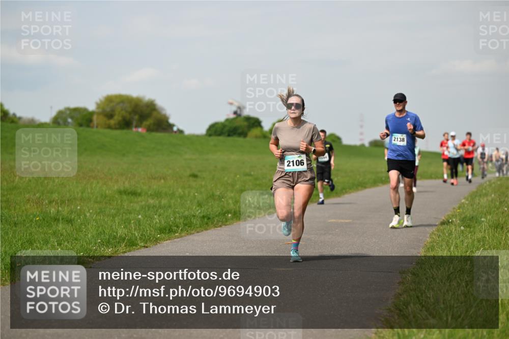 10.05.2026 - 8. Wedeler Halbmarathon Dr. Thomas Lammeyer http://msf.ph/oto/9694903 10.05.2026 11:20:04 Laufen 2106, 2138 meine-sportfotos.de