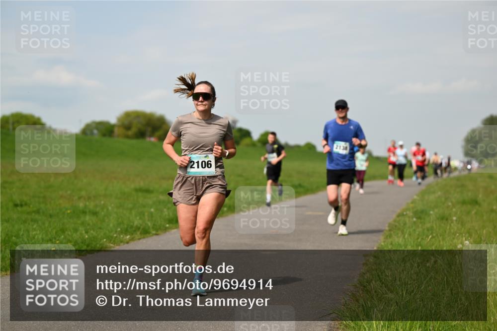 10.05.2026 - 8. Wedeler Halbmarathon Dr. Thomas Lammeyer http://msf.ph/oto/9694914 10.05.2026 11:20:05 Laufen 2106 meine-sportfotos.de