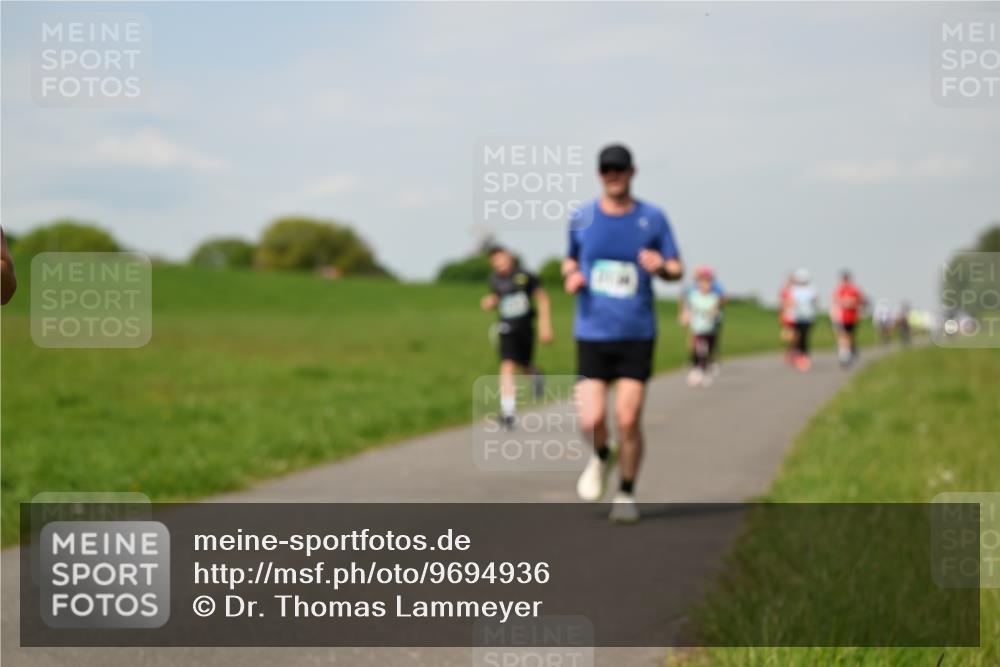 10.05.2026 - 8. Wedeler Halbmarathon Dr. Thomas Lammeyer http://msf.ph/oto/9694936 10.05.2026 11:20:06 Laufen  meine-sportfotos.de