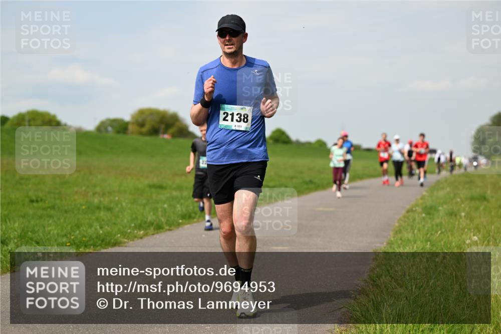 10.05.2026 - 8. Wedeler Halbmarathon Dr. Thomas Lammeyer http://msf.ph/oto/9694953 10.05.2026 11:20:07 Laufen 2138, 171 meine-sportfotos.de