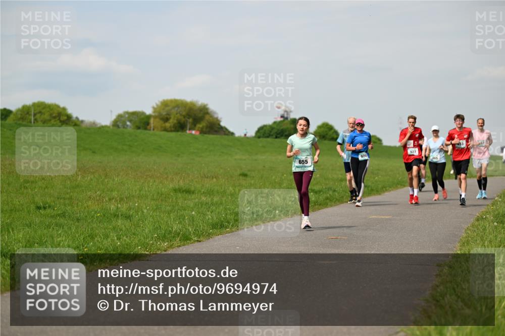 10.05.2026 - 8. Wedeler Halbmarathon Dr. Thomas Lammeyer http://msf.ph/oto/9694974 10.05.2026 11:20:11 Laufen  meine-sportfotos.de