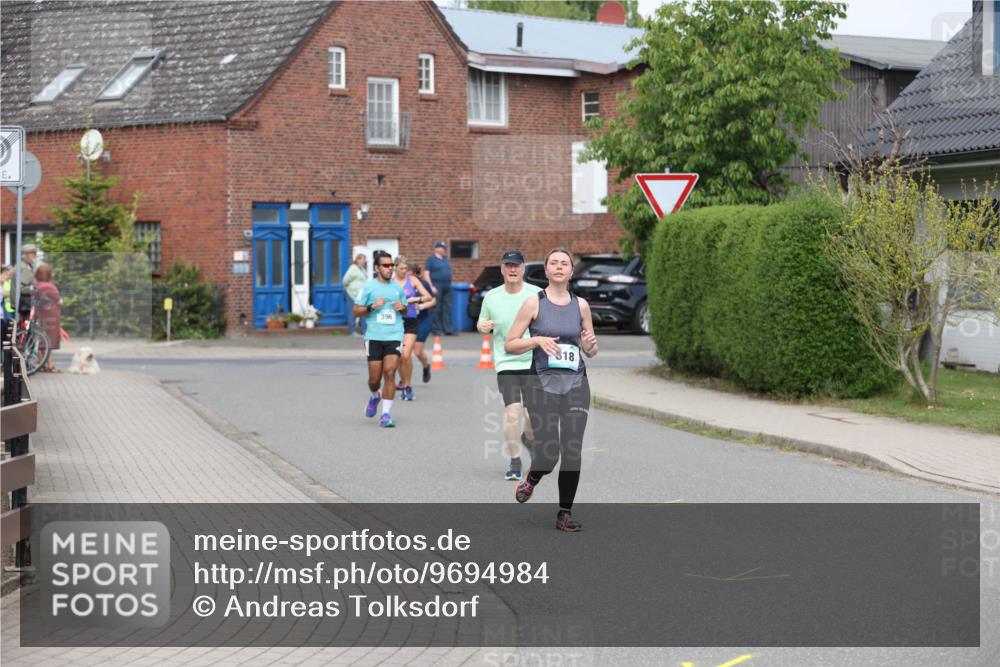 10.05.2026 - 8. Wedeler Halbmarathon Andreas Tolksdorf http://msf.ph/oto/9694984 10.05.2026 10:25:09 Laufen 396, 18 meine-sportfotos.de