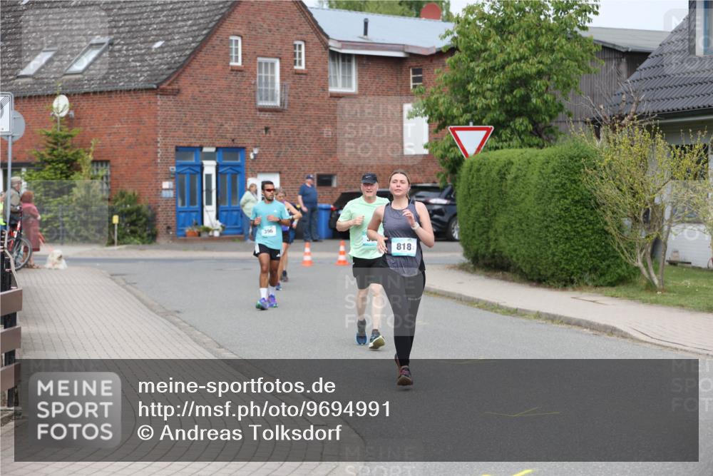 10.05.2026 - 8. Wedeler Halbmarathon Andreas Tolksdorf http://msf.ph/oto/9694991 10.05.2026 10:25:10 Laufen 396, 818 meine-sportfotos.de