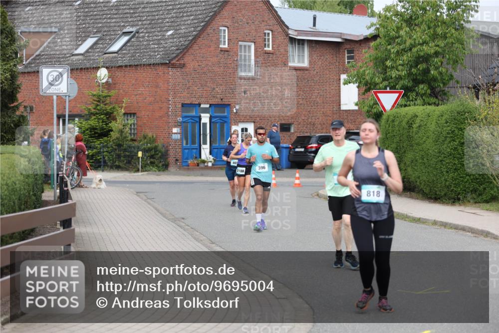 10.05.2026 - 8. Wedeler Halbmarathon Andreas Tolksdorf http://msf.ph/oto/9695004 10.05.2026 10:25:11 Laufen 465, 2188, 396, 818 meine-sportfotos.de