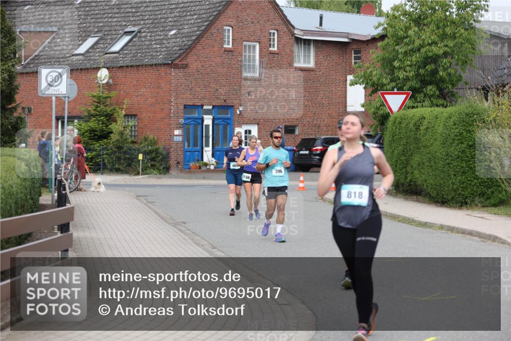 10.05.2026 - 8. Wedeler Halbmarathon Andreas Tolksdorf http://msf.ph/oto/9695017 10.05.2026 10:25:11 Laufen 46, 2188, 396, 818 meine-sportfotos.de