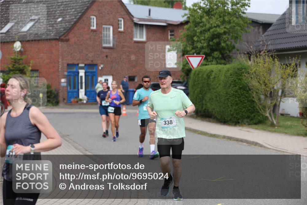 10.05.2026 - 8. Wedeler Halbmarathon Andreas Tolksdorf http://msf.ph/oto/9695024 10.05.2026 10:25:13 Laufen 81, 338 meine-sportfotos.de