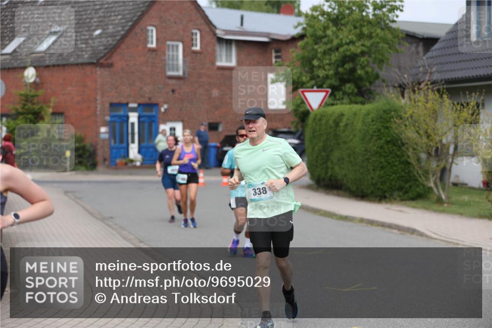 10.05.2026 - 8. Wedeler Halbmarathon Andreas Tolksdorf http://msf.ph/oto/9695029 10.05.2026 10:25:13 Laufen 338 meine-sportfotos.de