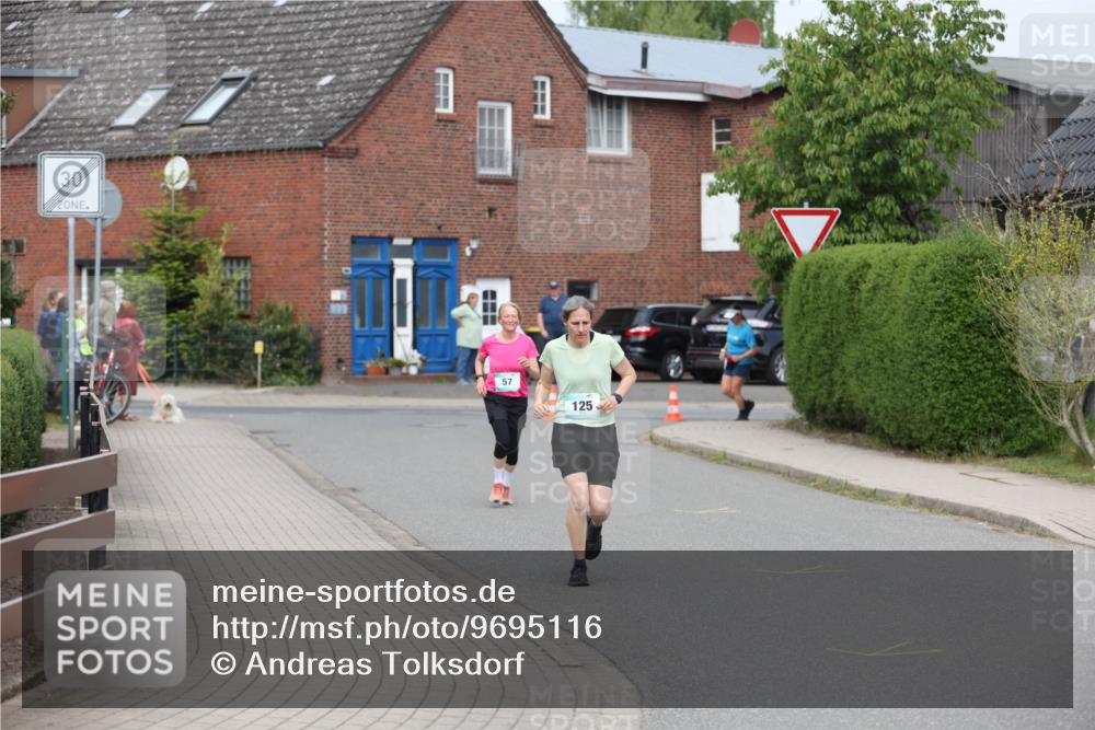 10.05.2026 - 8. Wedeler Halbmarathon Andreas Tolksdorf http://msf.ph/oto/9695116 10.05.2026 10:25:33 Laufen 30, 57, 125 meine-sportfotos.de