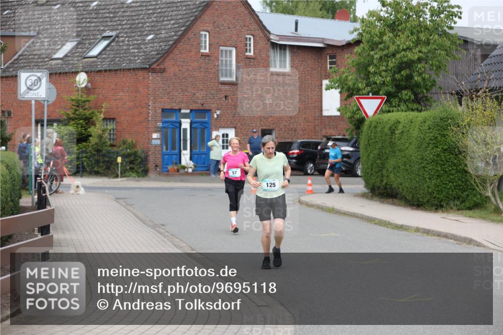 10.05.2026 - 8. Wedeler Halbmarathon Andreas Tolksdorf http://msf.ph/oto/9695118 10.05.2026 10:25:33 Laufen 30, 57, 125 meine-sportfotos.de