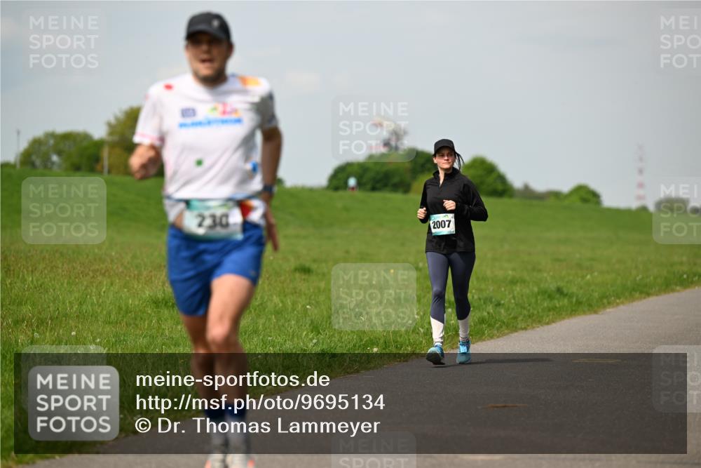 10.05.2026 - 8. Wedeler Halbmarathon Dr. Thomas Lammeyer http://msf.ph/oto/9695134 10.05.2026 11:20:29 Laufen 230, 2007 meine-sportfotos.de