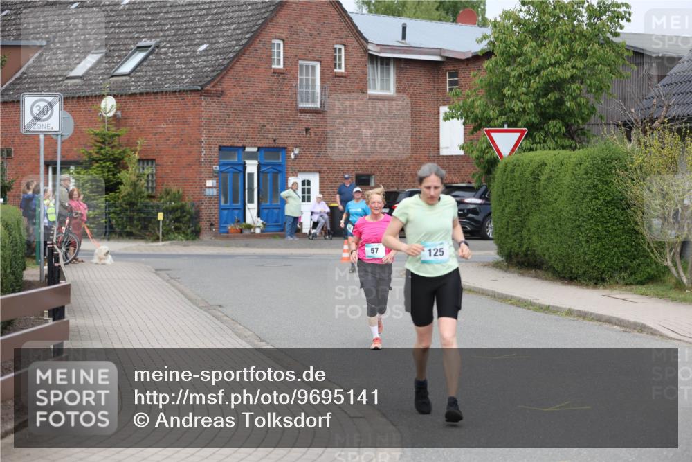 10.05.2026 - 8. Wedeler Halbmarathon Andreas Tolksdorf http://msf.ph/oto/9695141 10.05.2026 10:25:35 Laufen 125 meine-sportfotos.de
