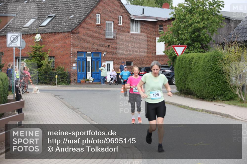 10.05.2026 - 8. Wedeler Halbmarathon Andreas Tolksdorf http://msf.ph/oto/9695145 10.05.2026 10:25:35 Laufen 125 meine-sportfotos.de