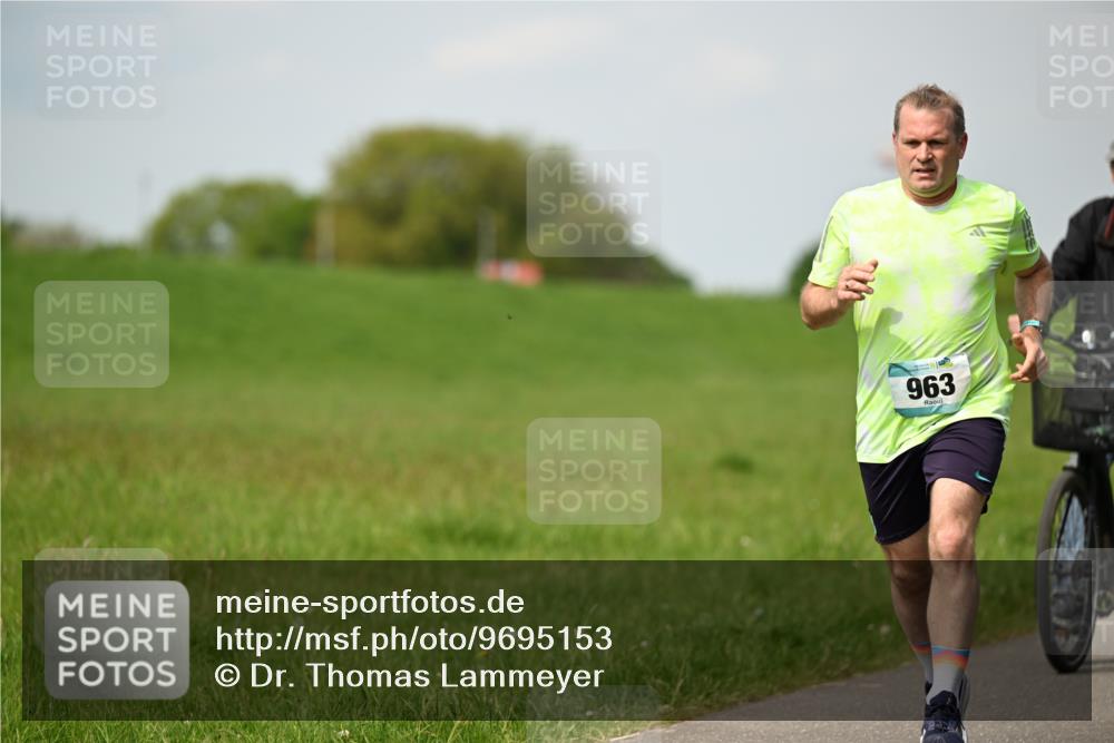 10.05.2026 - 8. Wedeler Halbmarathon Dr. Thomas Lammeyer http://msf.ph/oto/9695153 10.05.2026 11:20:41 Laufen 963 meine-sportfotos.de