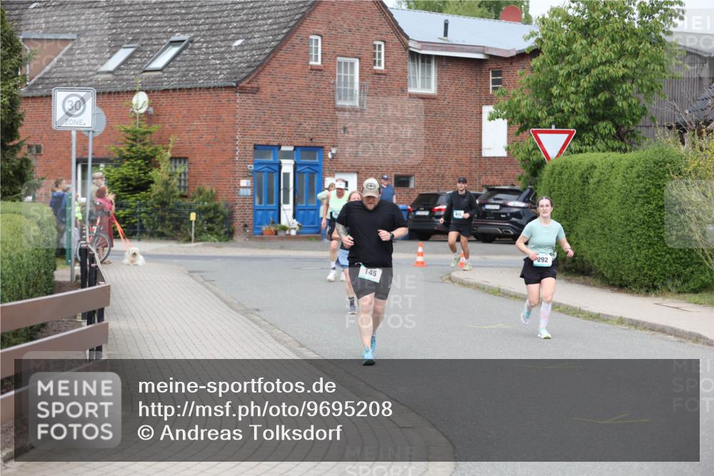 10.05.2026 - 8. Wedeler Halbmarathon Andreas Tolksdorf http://msf.ph/oto/9695208 10.05.2026 10:26:01 Laufen 3, 145, 292 meine-sportfotos.de
