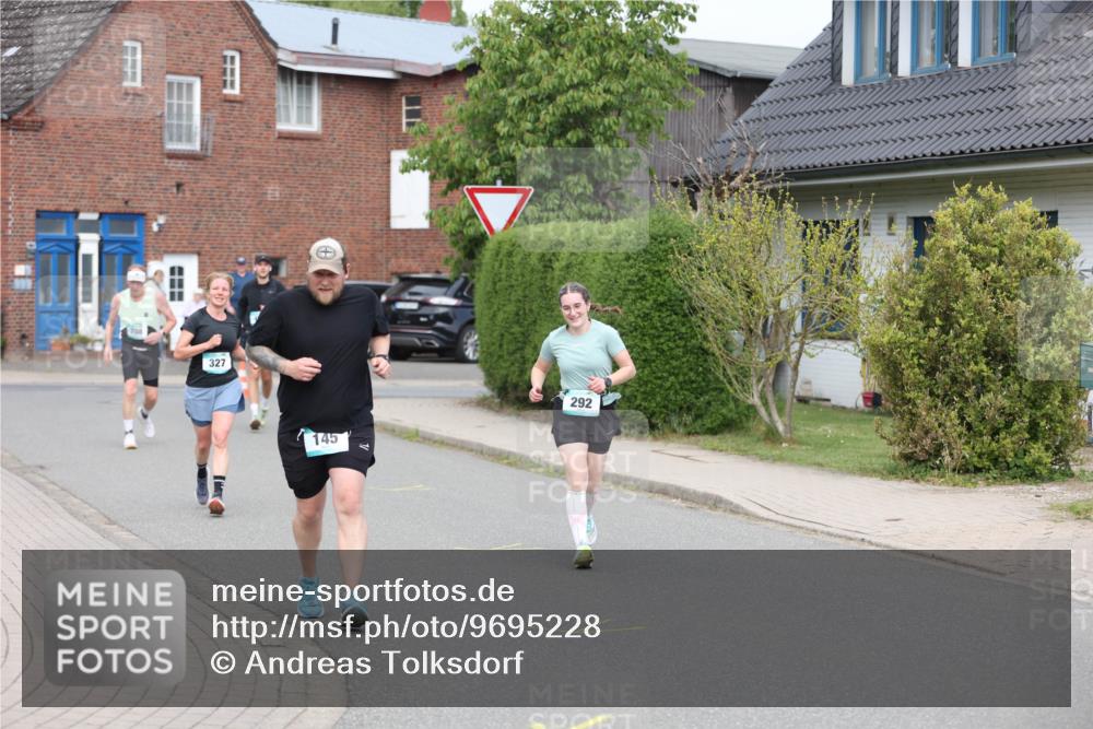 10.05.2026 - 8. Wedeler Halbmarathon Andreas Tolksdorf http://msf.ph/oto/9695228 10.05.2026 10:26:03 Laufen 27, 145, 11 meine-sportfotos.de