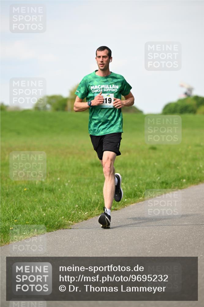 10.05.2026 - 8. Wedeler Halbmarathon Dr. Thomas Lammeyer http://msf.ph/oto/9695232 10.05.2026 11:21:04 Laufen  meine-sportfotos.de