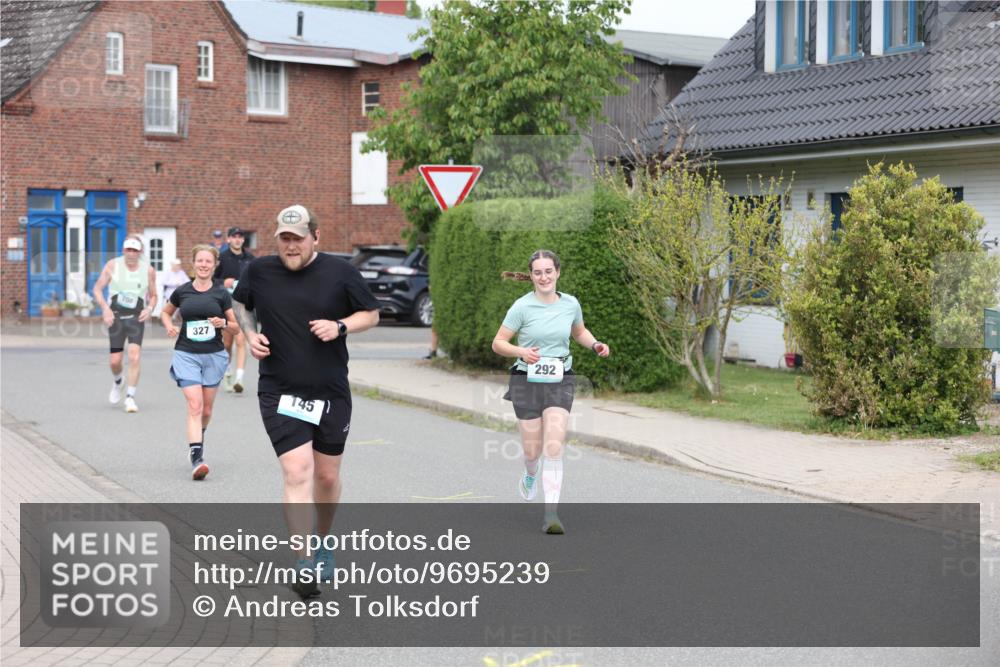 10.05.2026 - 8. Wedeler Halbmarathon Andreas Tolksdorf http://msf.ph/oto/9695239 10.05.2026 10:26:04 Laufen 327, 145, 292 meine-sportfotos.de