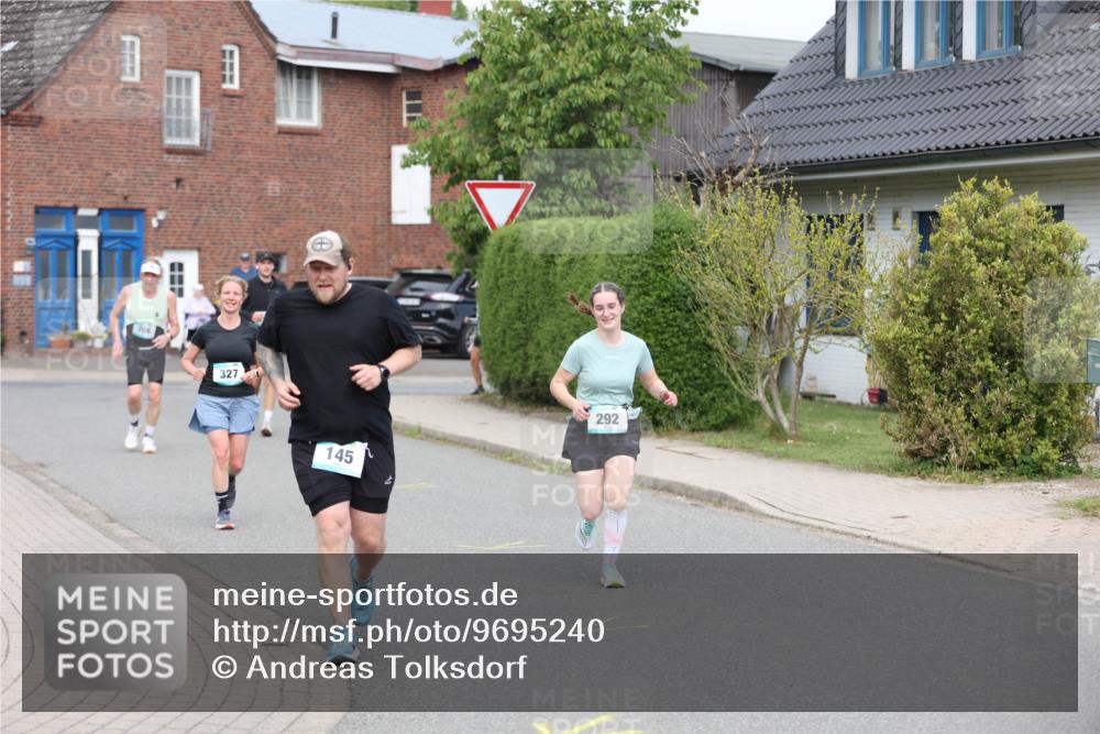 10.05.2026 - 8. Wedeler Halbmarathon Andreas Tolksdorf http://msf.ph/oto/9695240 10.05.2026 10:26:04 Laufen 327, 145, 292 meine-sportfotos.de